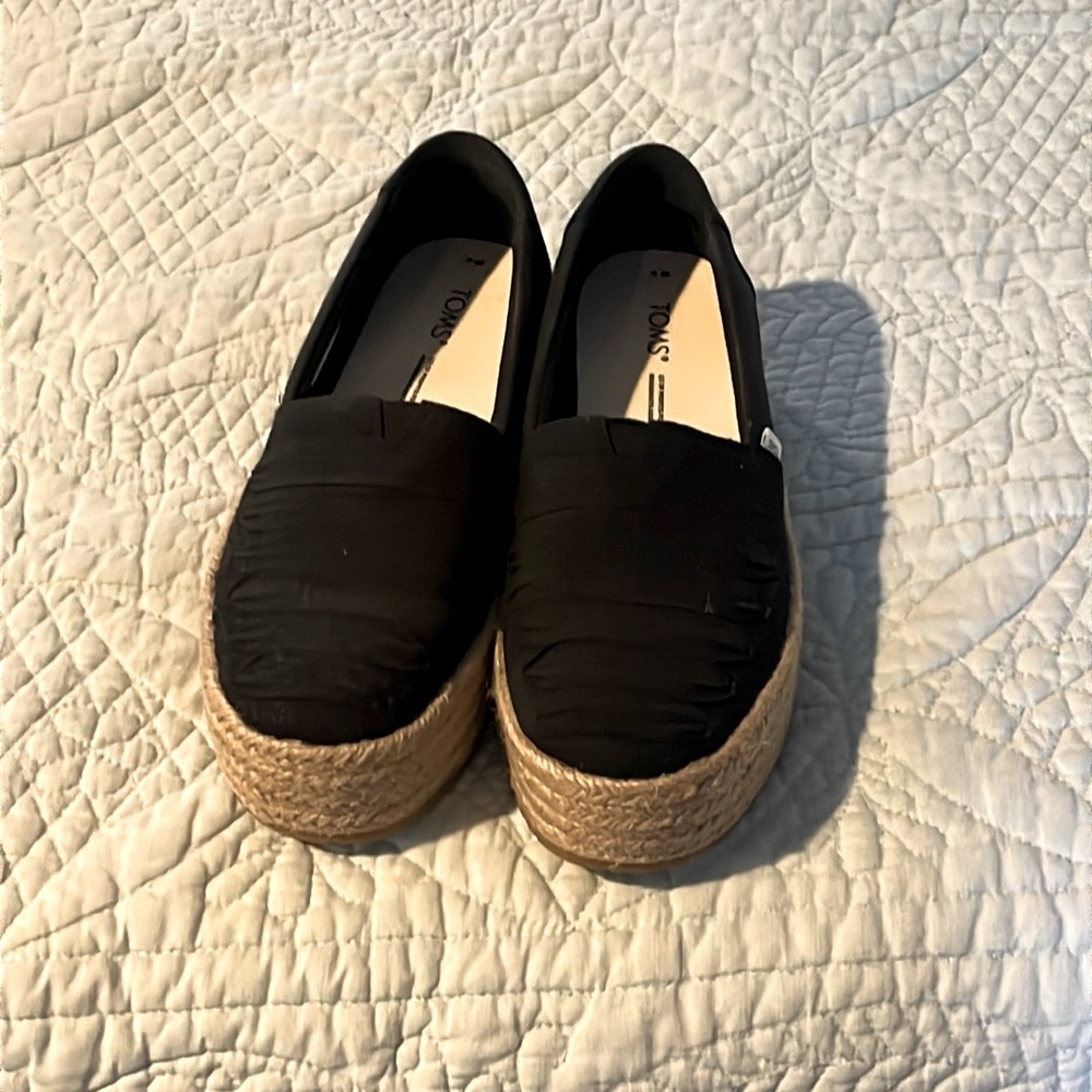 Tom’s espadrille platform worn once size 6 black